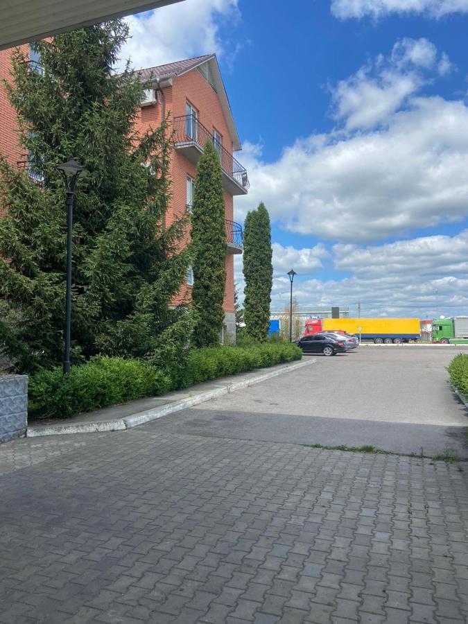 Готель Ягодин Starovoitove Exterior photo